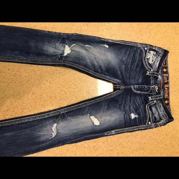 Rock Revival Jeans 💕 - Picture 3 of 4